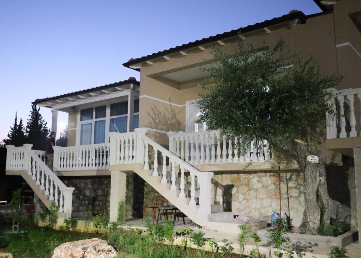 Essos Villas Dhërmi Exterior foto