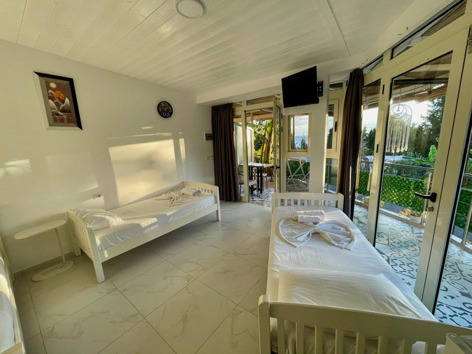Essos Villas Dhërmi Exterior foto